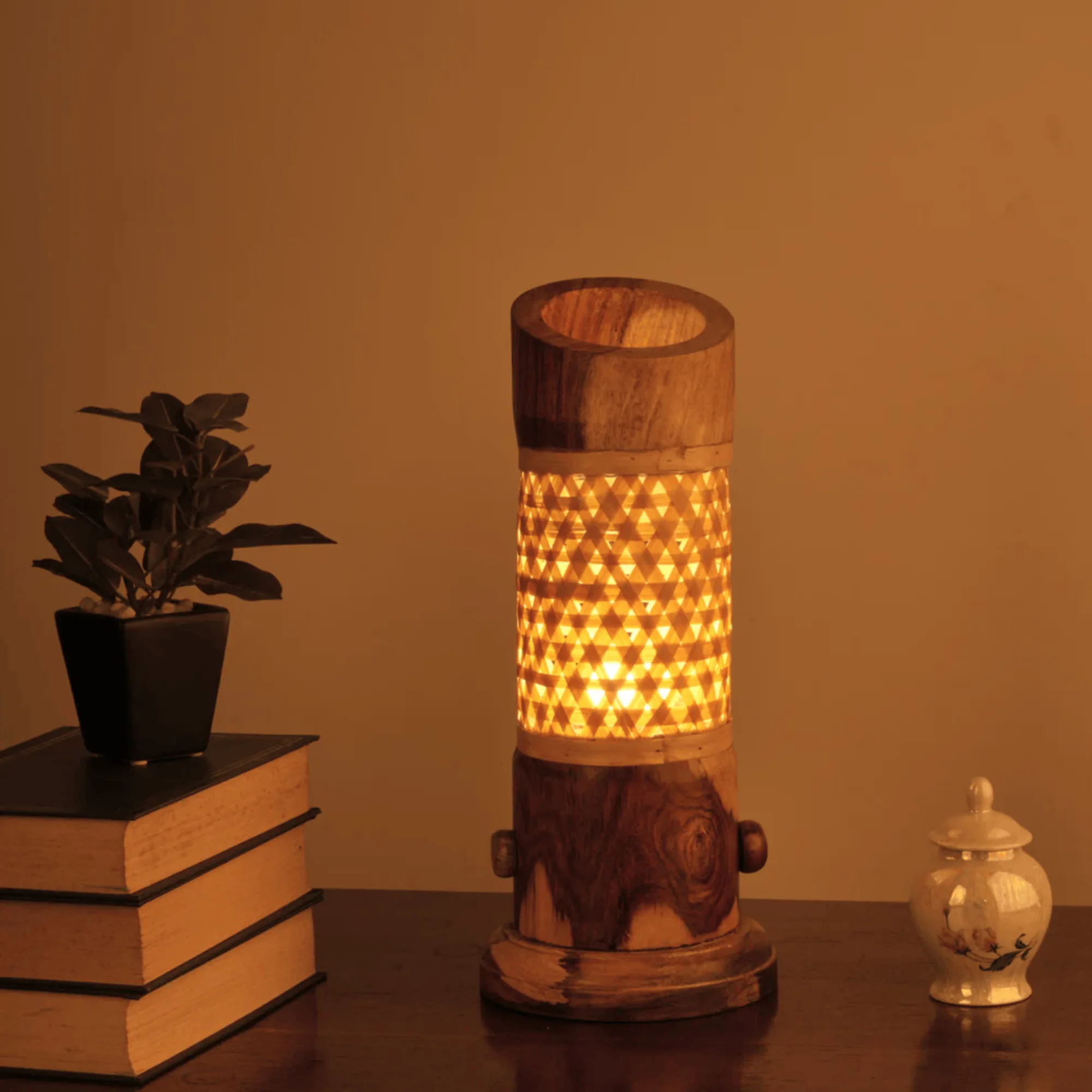 Canon Table Lamp | Wooden Lamps| Sustainable lamps - Image 3